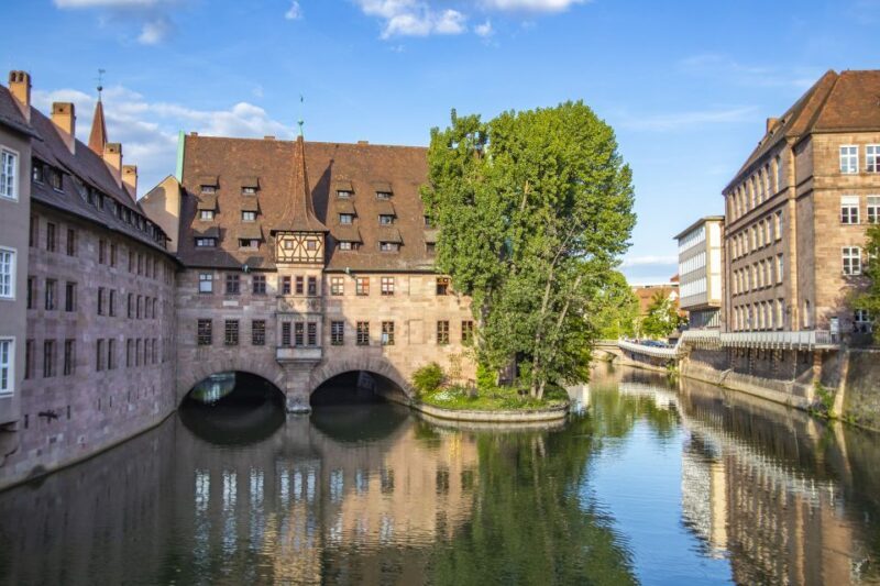 Nuremberg: 60 minute Express Walk with a Local - The Landmarks and Stops