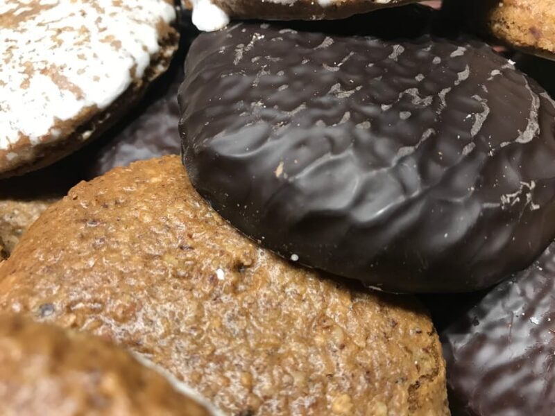 Nuremberg: Traditional Food Tasting and Sightseeing Tour - Who Should Consider This Tour?