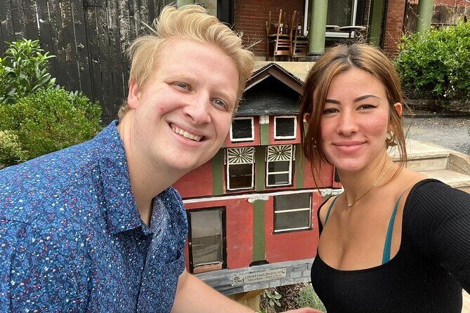 Nutty New London Scavenger Hunt - Nutty New London Scavenger Hunt: A Fun and Quirky Way to Explore