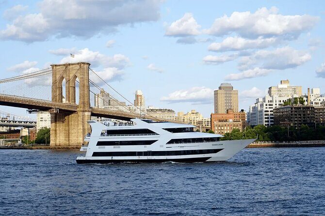 NYC: Celebrate New Year's Eve Aboard a Fireworks Cruise - What to Expect from the Experience
