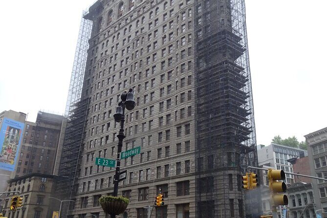 NYC Chelsea self-guided walking tour & scavenger hunt - Is It Worth the Price?