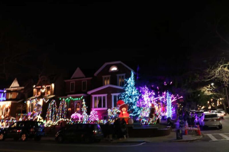 NYC: Christmas Lights Dyker Heights, Bay Ridge and DUMBO - Key Points