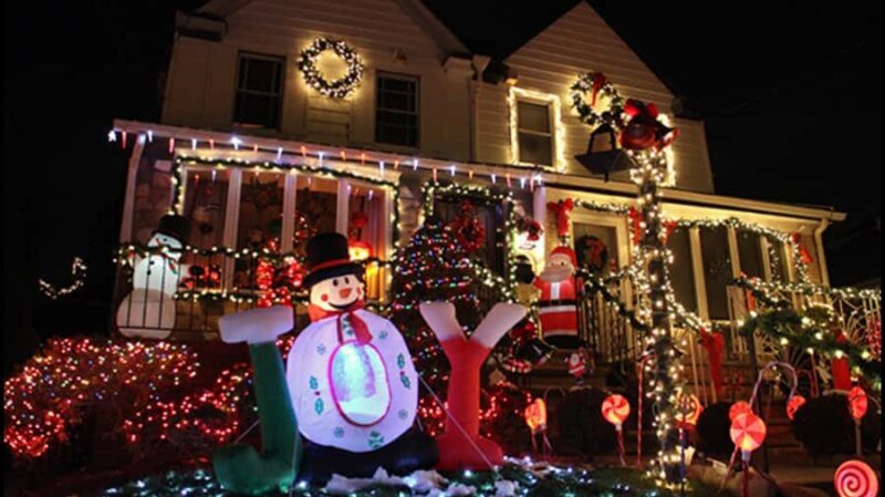 NYC: Christmas Lights Tour and Dyker Heights - Who Should Consider This Tour?