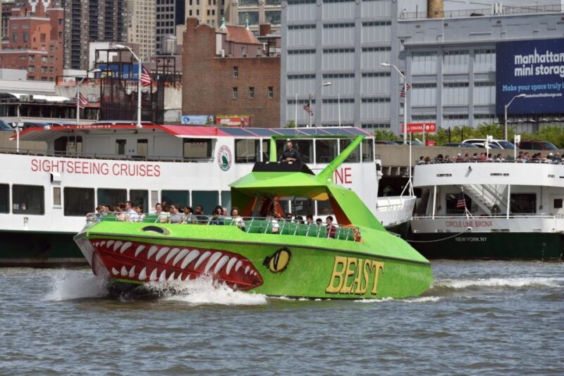 NYC: Circle Line "The Beast" Midtown/Downtown Speedboat Ride - Music, narration, and onboard vibe