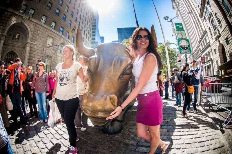 NYC: Financial District Guided Walking Tour English-Spanish - FAQs