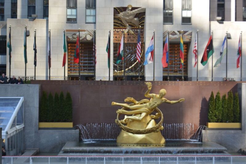 NYC: Guided Bus and Walking Tour with Staten Island Ferry - Who Should Consider This Tour?