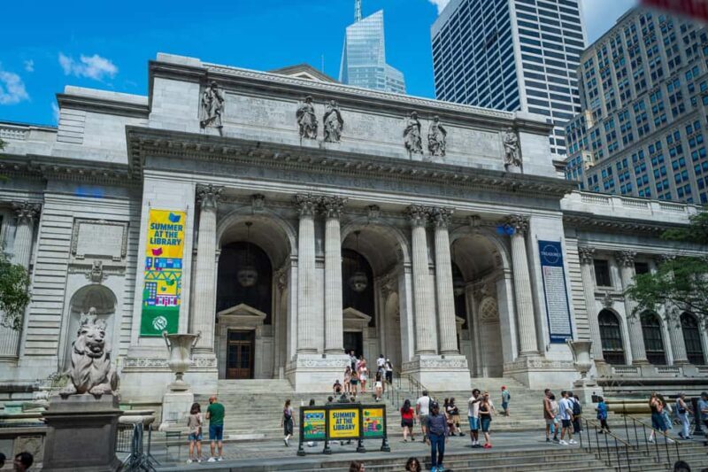 NYC: Half-Day Luxury Bus Tour with One World Access - Key Points