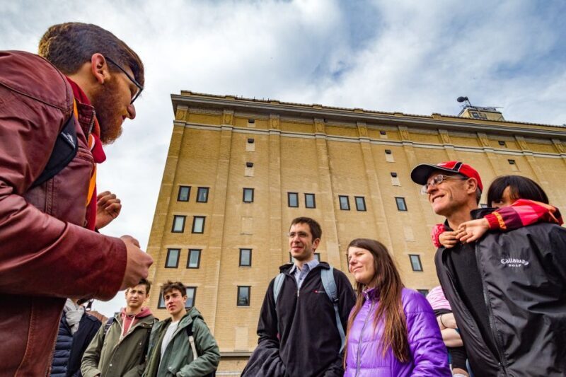 NYC: High Line, Chelsea, & Meatpacking District Walking Tour - The Pros & Cons