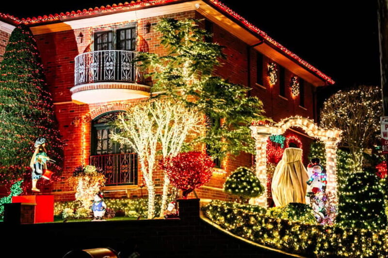 NYC: Holiday Lights and Dyker Heights Luxury Bus Tour - Price and Value