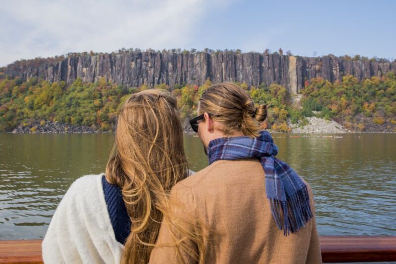 NYC: Hudson River Fall Foliage Sailing Trip - Pricing and Value