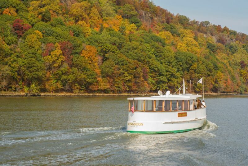 NYC: Hudson River Fall Foliage Yacht Tour - Is It Worth the Price?