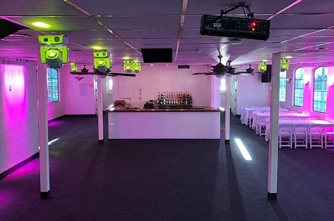 NYC Liberty Belle Family Fireworks New Year's Eve Cruise - Who Is This Experience Best For?