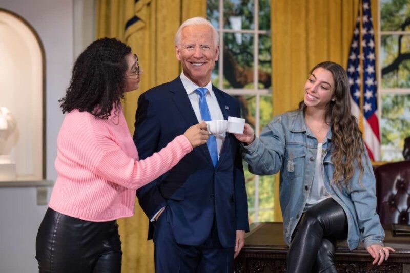 NYC: Madame Tussauds Entry Tickets - The Real Pros and Cons