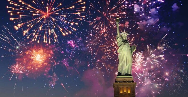 NYC: New Year's Eve Buffet Dinner Fireworks Harbor Cruise - The Experience: What You Can Expect