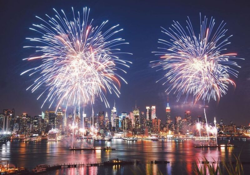 NYC: New Year's Eve Buffet Dinner Fireworks Harbor Cruise - Who Should Consider This Cruise?