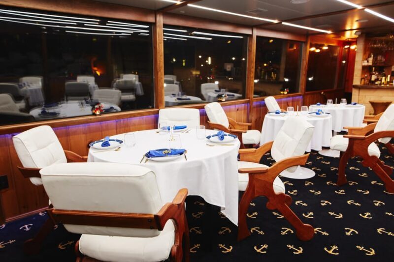 NYC: New Year's Eve Dinner Cruise with Music and Open Bar - FAQs