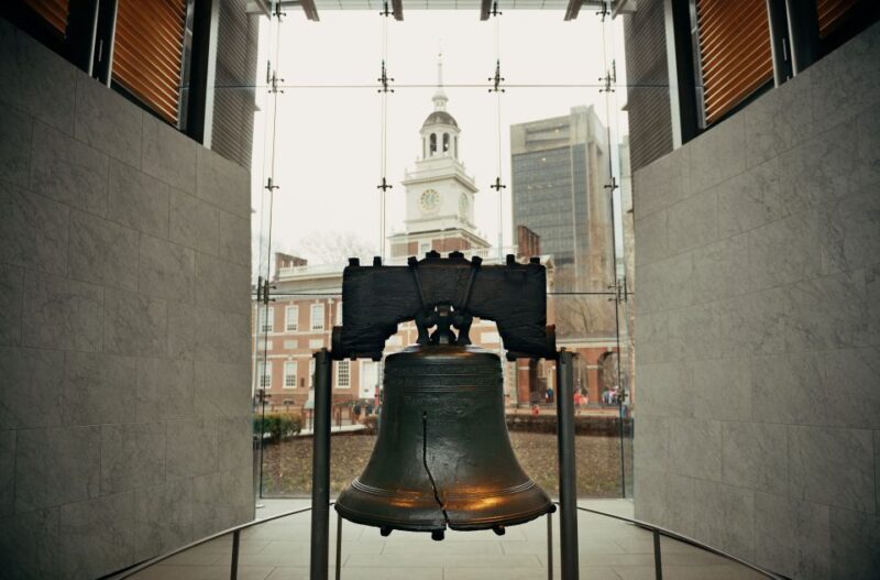 NYC: Niagara Falls, Toronto, Philadelphia & DC 5-Day Tour - FAQ