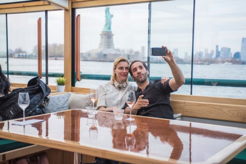NYC: Romantic Valentine's Day Champagne Cruise - FAQs