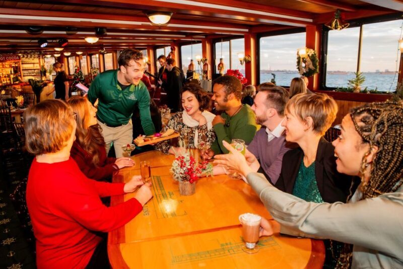 NYC: Sightseeing Holiday Cruise with Drink - The Real Experience: What Travelers Say