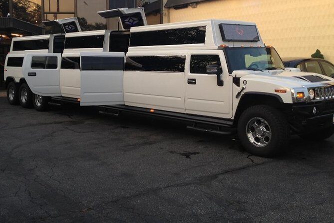 NYC Sightseeing Tour Manhattan (Party Galaxy H2 Hummer) - Key Points