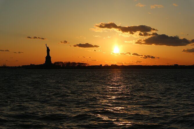 NYC Skyline and Statue of Liberty Harbor Lights Night Cruise - Who Would Enjoy This Cruise?