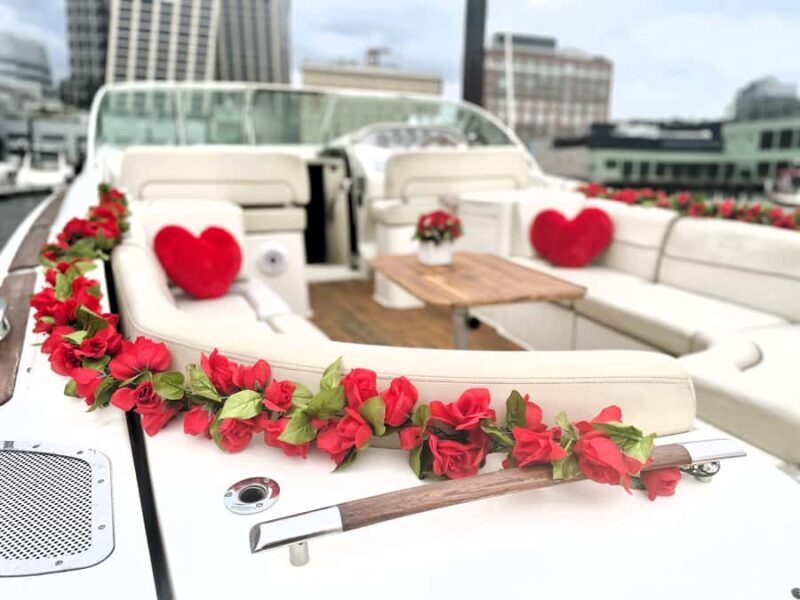 NYC: Statue of Liberty Private Yacht Tour - An In-Depth Look at the Yacht Experience