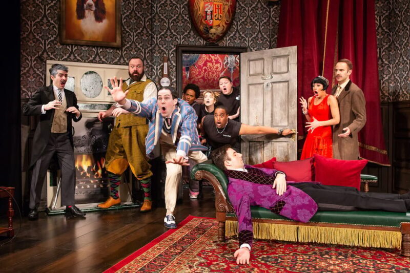 NYC: The Play That Goes Wrong Ticket at New World Stages - Audience Feedback and Review Highlights