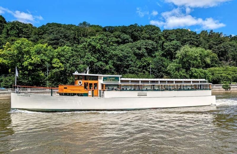 NYC: Urban Wildlife Sunset Tour of the East River - What to Expect on the East River Wildlife Sunset Tour