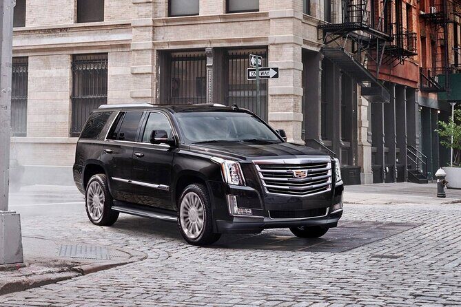 NYC VIP Private Luxury airport arrival ride by Stretch Limousine - A Detailed Look at the Experience