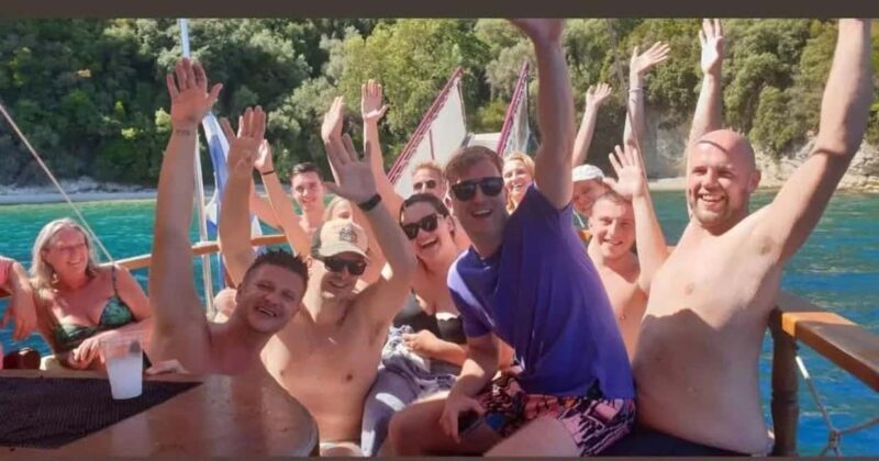 Nydri: Relaxing Daily Cruise with Lunch and Drinks - Key Points