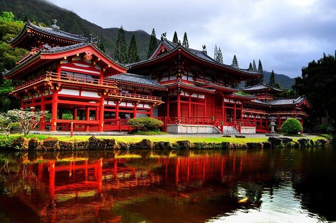 Oahu Circle Island Tour with Byodo-In Temple Admission - Key Points