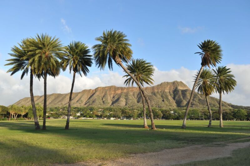 Oahu: Diamond Head Hike with Roundtrip Transportation - Key Points