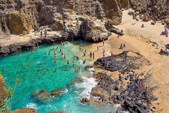 Oahu Grand Circle Island Experience Departing from Kauai - Key Points