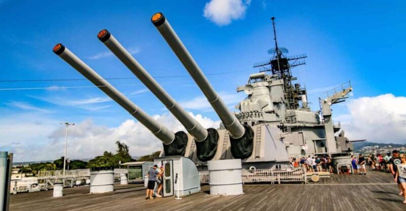 Oahu: Pearl Harbor Battleship Tour - Deep Dive into the Pearl Harbor Battleship Tour