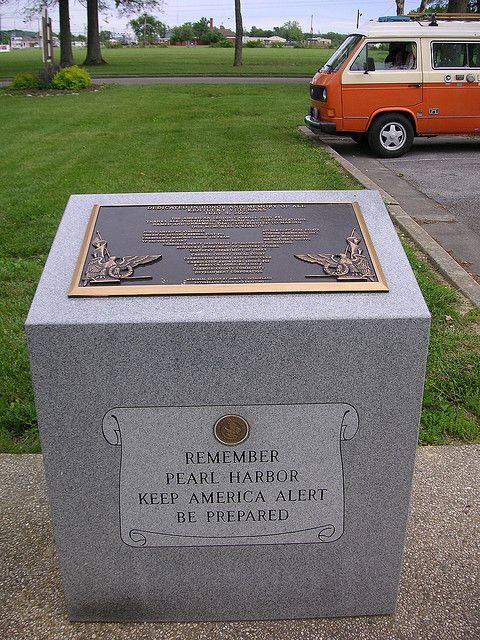 Oahu: Pearl Harbor Heroes Deluxe Experience - Key Points