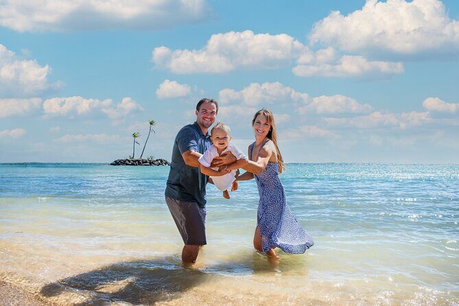 Oahu Professional Photographer Couples and Families - Who Should Consider This Experience?