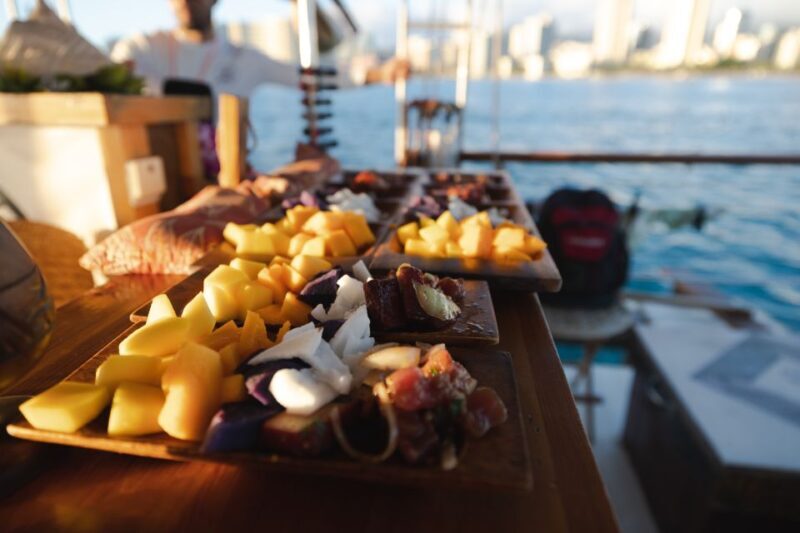 Oahu: Traditional Canoe Sunset Cruise with Dinner - Why This Experience Might Be Perfect for You