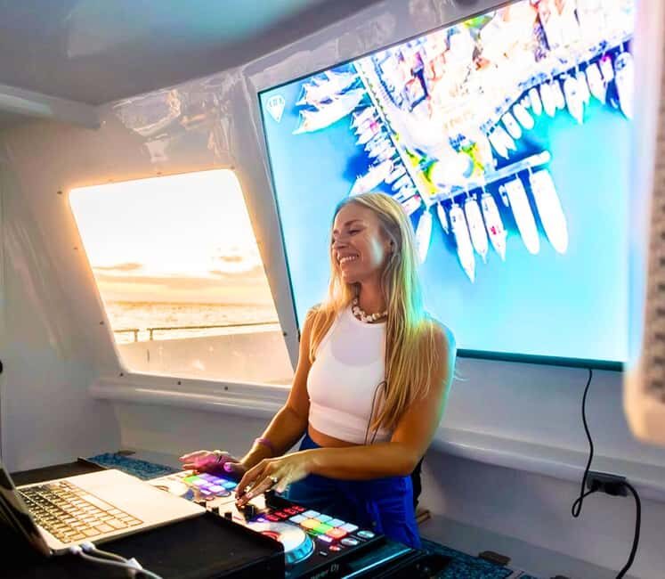 Oahu: Waikiki Sunset Cruise With Live Music Entertainment - Is It Worth the Price?