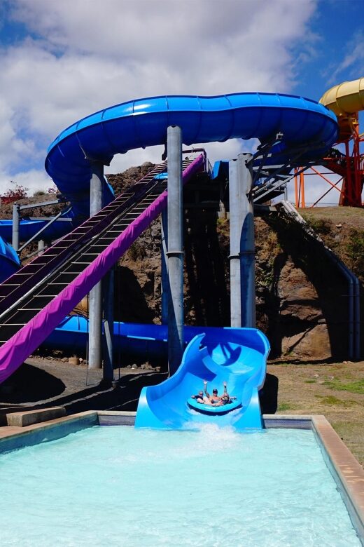 Oahu: Wet 'n' Wild Waterpark Ticket with Waikiki Transfer - Key Points