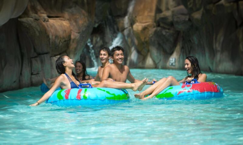 Oahu: Wet 'n' Wild Waterpark Ticket with Waikiki Transfer - Who Should Consider This Tour