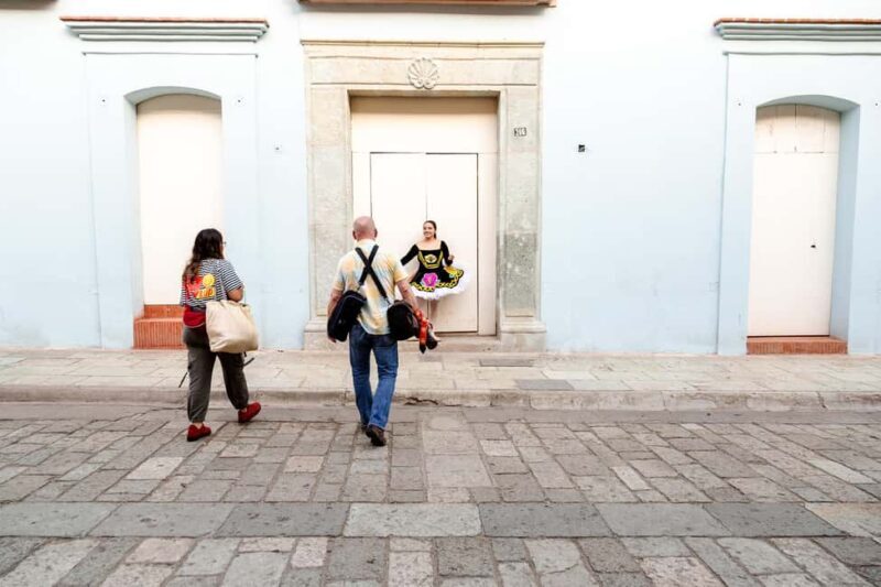 Oaxaca: Photography Shoot with Ballerina and Guide - FAQ