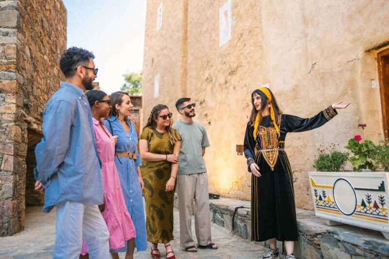 Oaxaca: Private Mitla Tour with Chocolate Tasting by Car - Lunch: Authentic Oaxacan Flavors