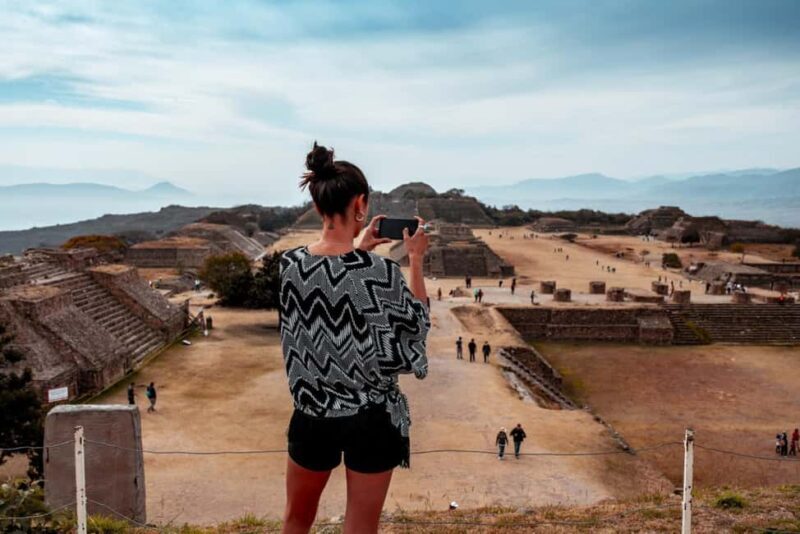 Oaxaca: Private Monte Albán Tour with Zapotec Tombs & Crafts - Who Should Consider This Tour?