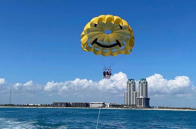 Ocean Parasailing over the Gulf of Mexico, South Padre Island - Summary: Is It Right for You?