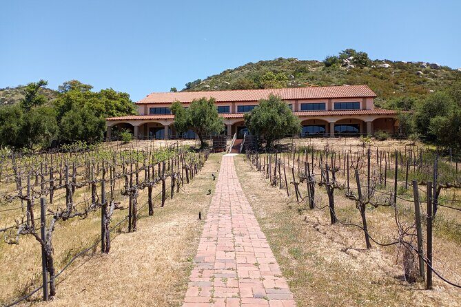 Oceanside, Auto Museum & Winery Tour & Tasting - FAQ