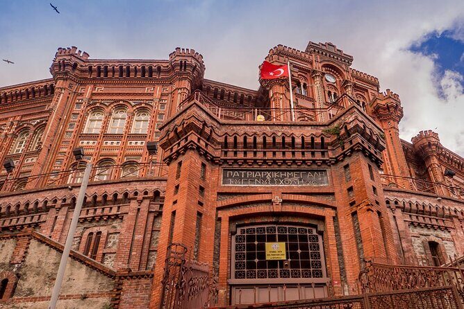 Off Beaten Path of Istanbul: Fener & Balat District Private Guided Tour - Exploring the Fener and Balat Neighborhoods: A Deep Dive