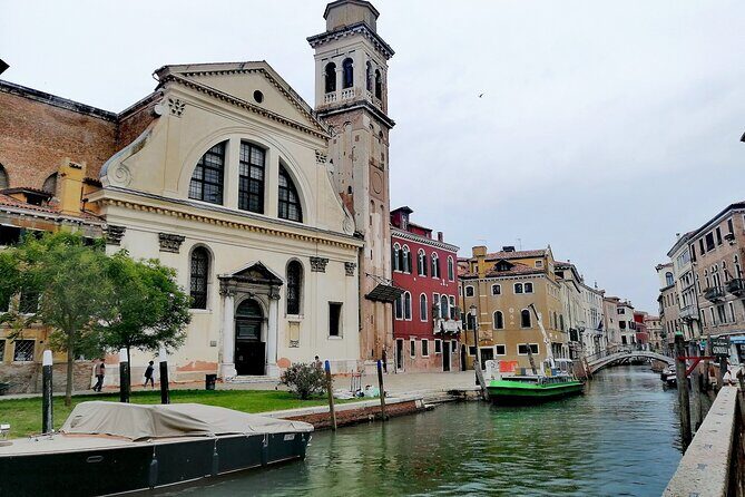 Off the Beaten Path Walk in Venice - An In-Depth Look at the Itinerary