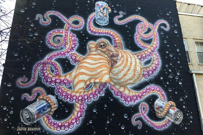 Offbeat Street Art Tour of Chicago: Urban Graffiti, Art, and Murals - Who Should Consider This Tour?