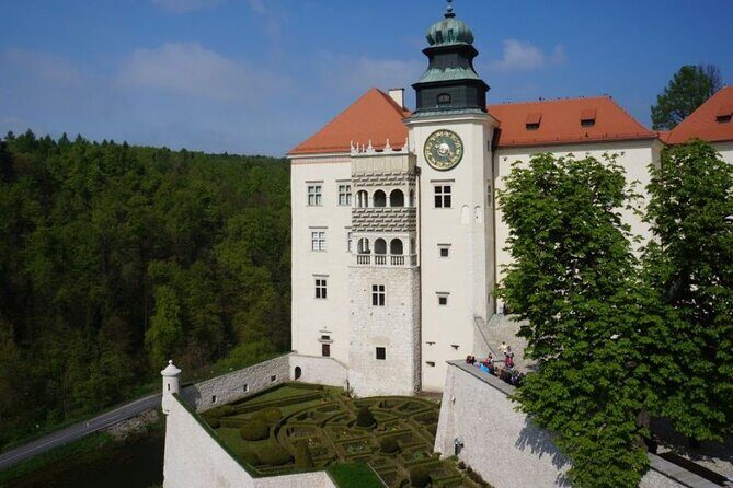 Ogrodzieniec Castle & Ojcow National Park Tour - A detailed look at what this tour involves