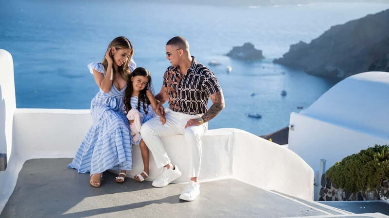 Oía: Santorini Professional Photoshoot with Edited Photos - Practical Tips